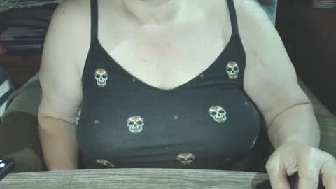 Snapshot of yessirprincesspet chatting on 05.03.26 yessirprincesspet online show from 05.03.26