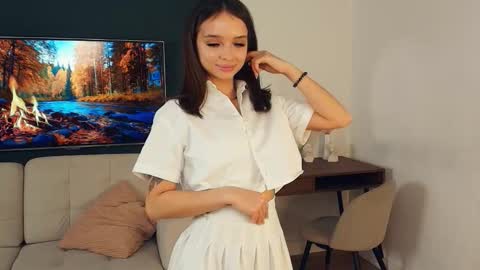 Snapshot of yet_wet chatting on 10.22.25 Polly online show from 10.22.25