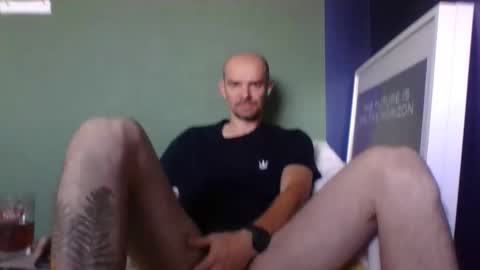 Snapshot of yewloo chatting on 09.28.25 yewloo online show from 09.28.25