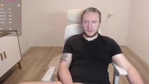 Snapshot of yhdxhy chatting on 02.25.25 James online show from 02.25.25