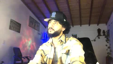 Snapshot of yio__cohen chatting on 01.11.25 yio cohen online show from 01.11.25