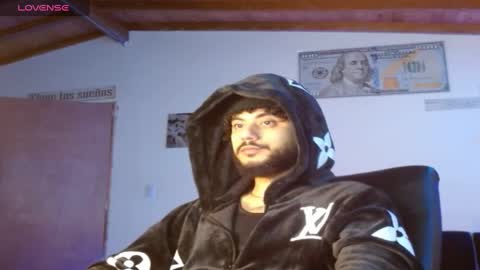 Snapshot of yio__cohen chatting on 02.08.25 yio cohen online show from 02.08.25