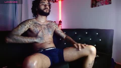 Snapshot of yio__cohen chatting on 09.15.25 yio cohen online show from 09.15.25