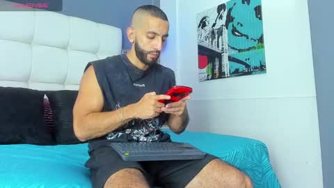 Snapshot of yiyo10_ chatting on 10.07.25 Yiyo online show from 10.07.25