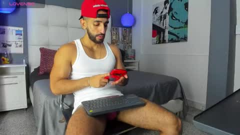 Snapshot of yiyo10_ chatting on 10.14.25 Yiyo online show from 10.14.25