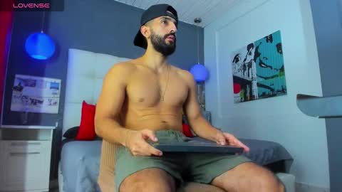 Yiyo online show from 02.15.26