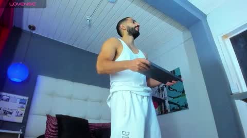 Yiyo online show from 03.20.26