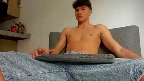 Snapshot of yizus_bonz chatting on 07.29.26 yizus_bonz online show from 07.29.26