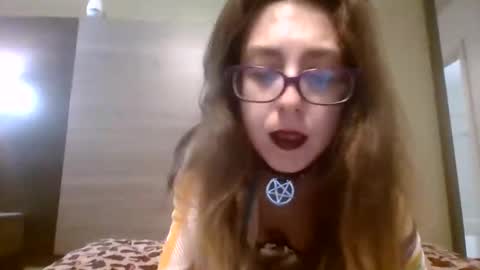 Snapshot of ykkrahs chatting on 11.17.25 Alice Sharkky Sunshine Manson online show from 11.17.25