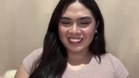 Snapshot of yllanahard chatting on 12.20.24 yllana love online show from 12.20.24