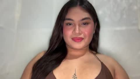 Snapshot of yllanahard chatting on 12.31.24 yllana love online show from 12.31.24