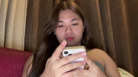 Snapshot of yllanahard chatting on 02.02.25 yllana love online show from 02.02.25