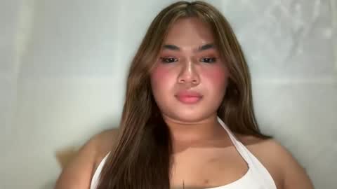 Snapshot of yllanahard chatting on 02.15.25 yllana love online show from 02.15.25