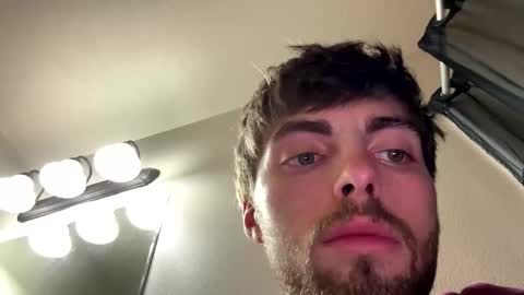 yngwork29 online show from 04.19.26