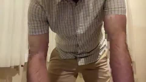 Snapshot of ynholeather chatting on 11.14.25 Leather online show from 11.14.25