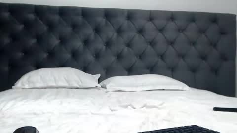 Snapshot of ynnasquirt chatting on 03.08.25 ynnasquirt online show from 03.08.25