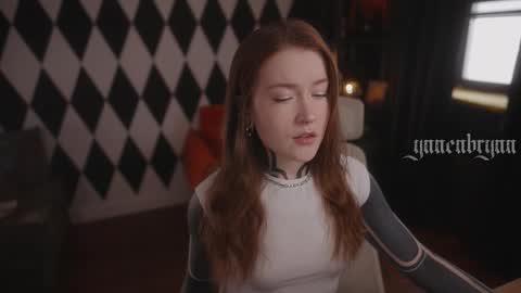 ynnenbrynn online show from 11.12.25