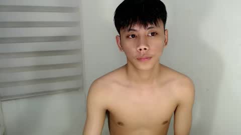 Snapshot of ynotyu chatting on 10.08.25 ynotyu online show from 10.08.25