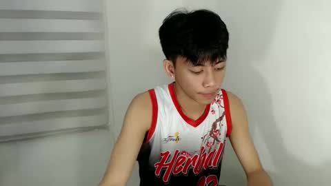 Snapshot of ynotyu chatting on 10.09.25 ynotyu online show from 10.09.25