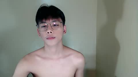 Snapshot of ynotyu chatting on 11.06.25 ynotyu online show from 11.06.25