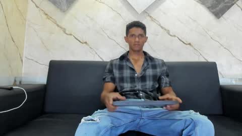 Yoel online show from 06.04.26