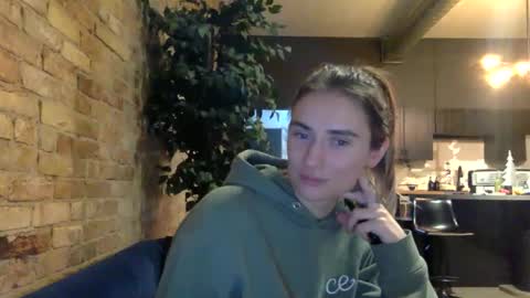 Snapshot of yogagirl777 chatting on 12.03.24 Ann Marie online show from 12.03.24