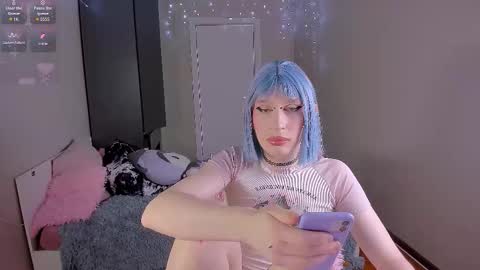 Snapshot of yoi_mika chatting on 02.05.26 Mikaella - Mika online show from 02.05.26