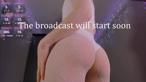 Snapshot of yoi_mika chatting on 02.25.26 Mikaella - Mika online show from 02.25.26