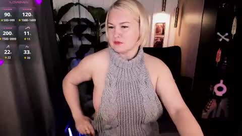 Snapshot of yolanda_kiss chatting on 06.18.26 Yolanda online show from 06.18.26