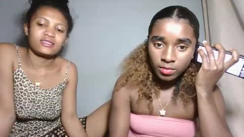 yolandrina05 online show from 10.09.25