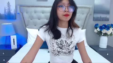 Yommi Winx online show from 03.10.25