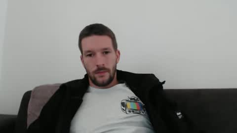 yone23 online show from 10.12.25