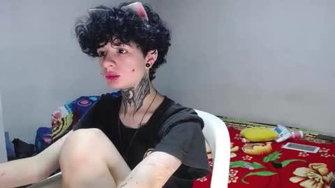 Little Mike Independent model online show from 11.03.25