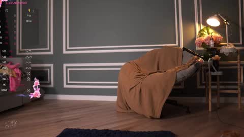 Mika online show from 01.26.25