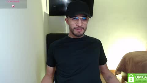 Snapshot of yoshy_man chatting on 05.08.26 yoshy_man online show from 05.08.26