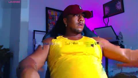 Snapshot of yosoy_enzo2020 chatting on 04.27.26 Enzo online show from 04.27.26