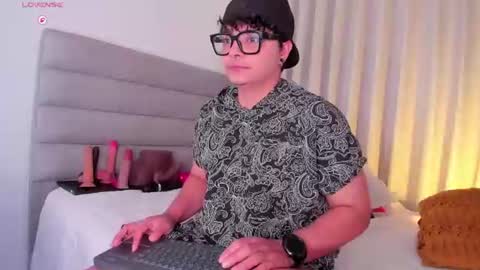 Snapshot of yossefmout chatting on 07.20.26 Yossef online show from 07.20.26