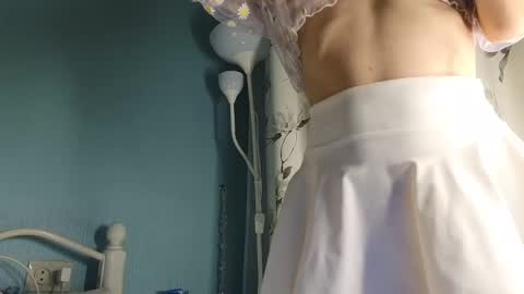 Snapshot of you_desire chatting on 02.20.25 Liliya online show from 02.20.25