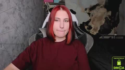 Snapshot of you_lika chatting on 10.12.25 Lika online show from 10.12.25