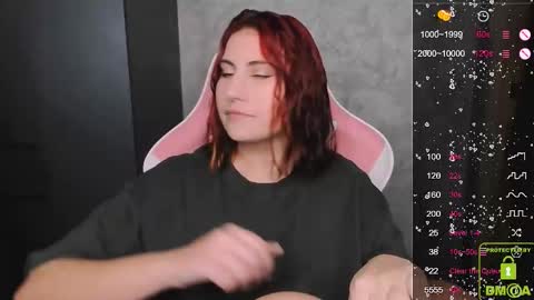 Snapshot of you_lika chatting on 11.12.25 Lika online show from 11.12.25