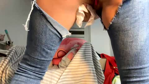 Snapshot of you_love_melisa chatting on 12.11.24 private on 18 per minute start private 500 tokensOnlyfans online show from 12.11.24