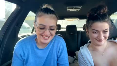 Snapshot of you_love_melisa chatting on 01.26.25 private on 18 per minute start private 500 tokensOnlyfans online show from 01.26.25