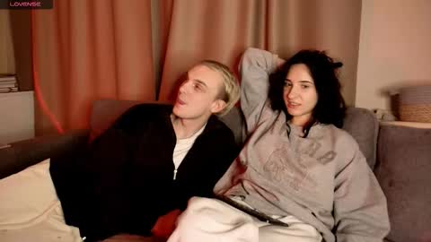 Snapshot of you_so_sweet chatting on 10.15.25 LexieNate online show from 10.15.25