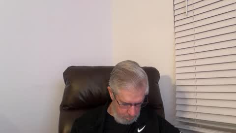 Colorado Guy Straight online show from 09.18.25