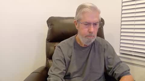 Colorado Guy Straight online show from 10.05.25