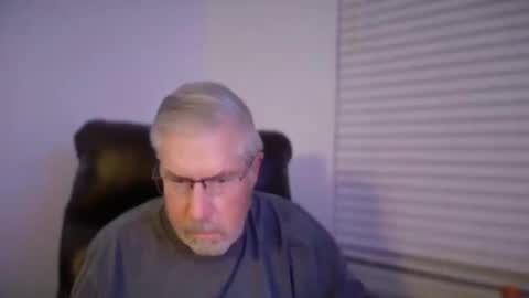 Colorado Guy Straight online show from 12.19.25