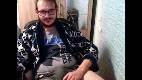 A... online show from 04.07.26