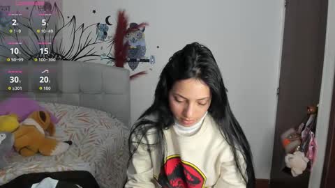 Snapshot of your_beck chatting on 10.10.25 mia3 online show from 10.10.25