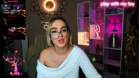 your bunny12 online show from 11.25.25