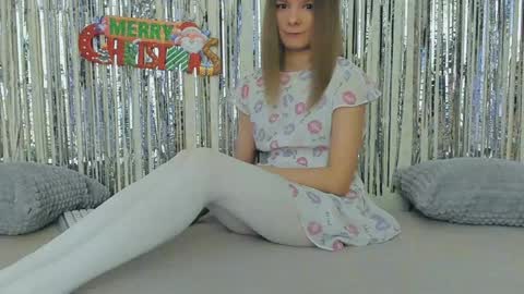 Lily online show from 12.26.24